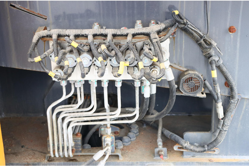 Zglobni krak XCMG XGA16ACE: slika Zglobni krak XCMG XGA16ACE