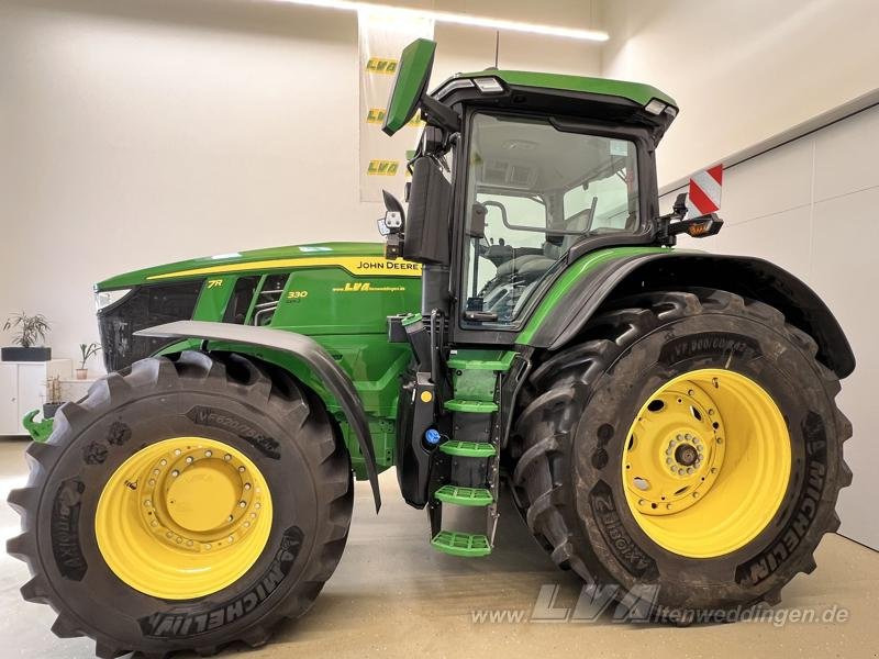 John Deere 7R 330 - Traktor: slika John Deere 7R 330 - Traktor John Deere 7R 330 - Traktor: slika John Deere 7R 330 - Traktor