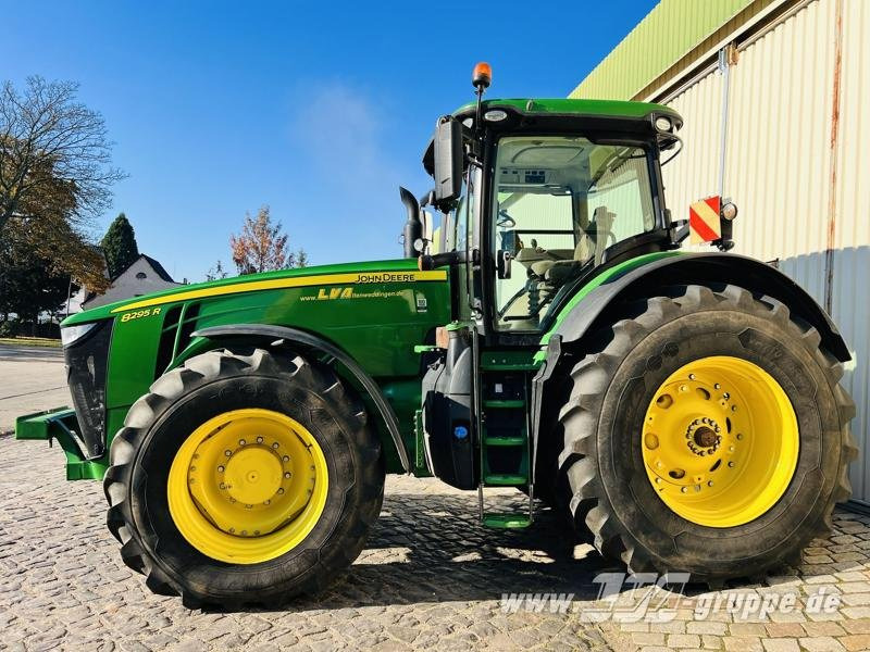 John Deere 8295R e23 PowerShift - Traktor: slika John Deere 8295R e23 PowerShift - Traktor John Deere 8295R e23 PowerShift - Traktor: slika John Deere 8295R e23 PowerShift - Traktor