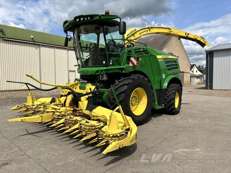 John Deere 8400 - Silažni kombajn: slika John Deere 8400 - Silažni kombajn John Deere 8400 - Silažni kombajn: slika John Deere 8400 - Silažni kombajn