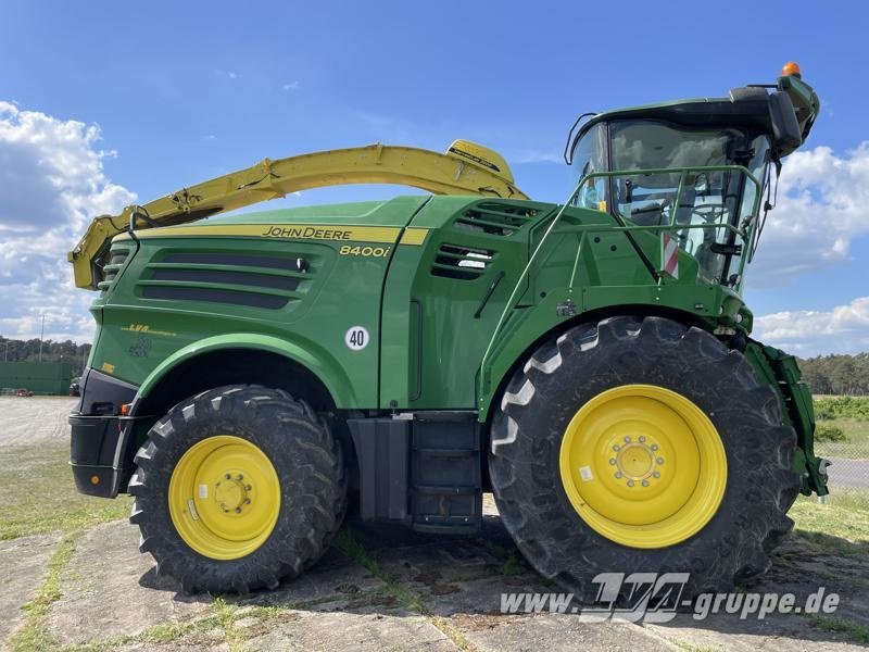 John Deere 8400 - Traktor: slika John Deere 8400 - Traktor John Deere 8400 - Traktor: slika John Deere 8400 - Traktor