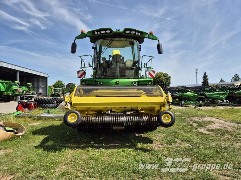 John Deere 8600i - Silažni kombajn: slika John Deere 8600i - Silažni kombajn John Deere 8600i - Silažni kombajn: slika John Deere 8600i - Silažni kombajn