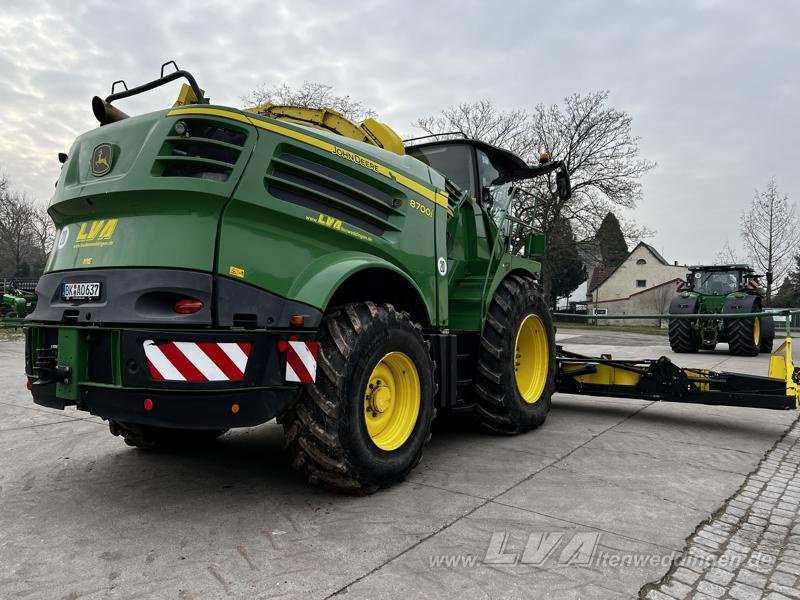 John Deere 8700 - Silažni kombajn: slika John Deere 8700 - Silažni kombajn John Deere 8700 - Silažni kombajn: slika John Deere 8700 - Silažni kombajn