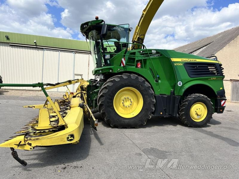 John Deere 9700i - Silažni kombajn: slika John Deere 9700i - Silažni kombajn John Deere 9700i - Silažni kombajn: slika John Deere 9700i - Silažni kombajn