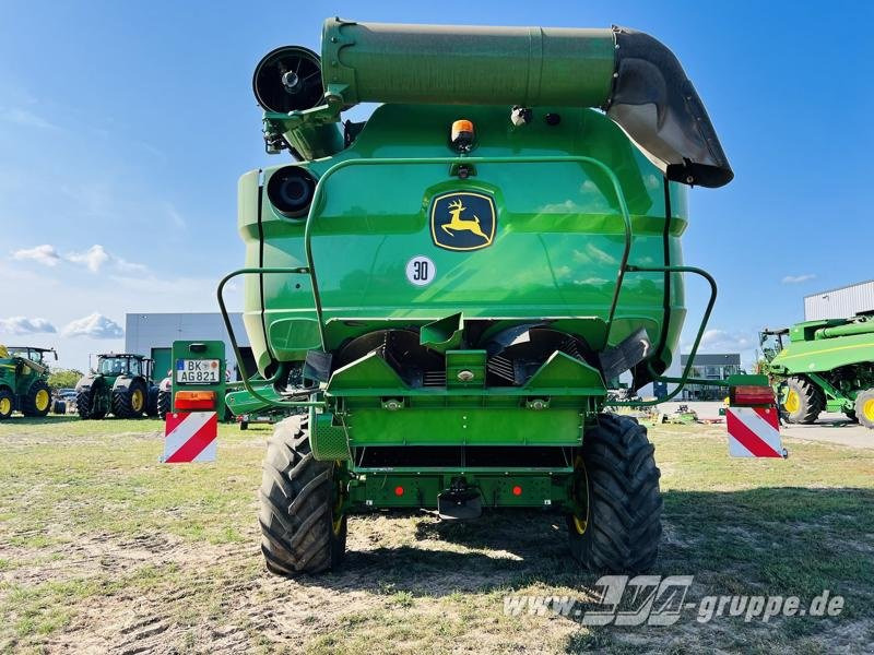 John Deere S780i ProDrive - Kombajn za žetvu: slika John Deere S780i ProDrive - Kombajn za žetvu John Deere S780i ProDrive - Kombajn za žetvu: slika John Deere S780i ProDrive - Kombajn za žetvu
