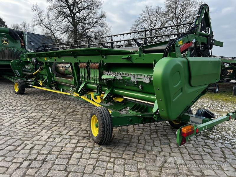 Kombajn za žetvu John Deere T660: slika Kombajn za žetvu John Deere T660 Kombajn za žetvu John Deere T660: slika Kombajn za žetvu John Deere T660