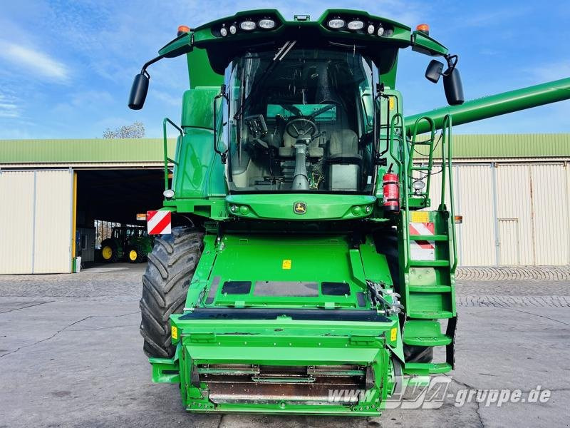 John Deere T660 - Kombajn za žetvu: slika John Deere T660 - Kombajn za žetvu John Deere T660 - Kombajn za žetvu: slika John Deere T660 - Kombajn za žetvu