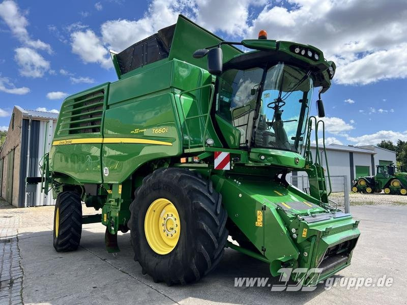 John Deere T660 i ProDrive - Kombajn za žetvu: slika John Deere T660 i ProDrive - Kombajn za žetvu John Deere T660 i ProDrive - Kombajn za žetvu: slika John Deere T660 i ProDrive - Kombajn za žetvu