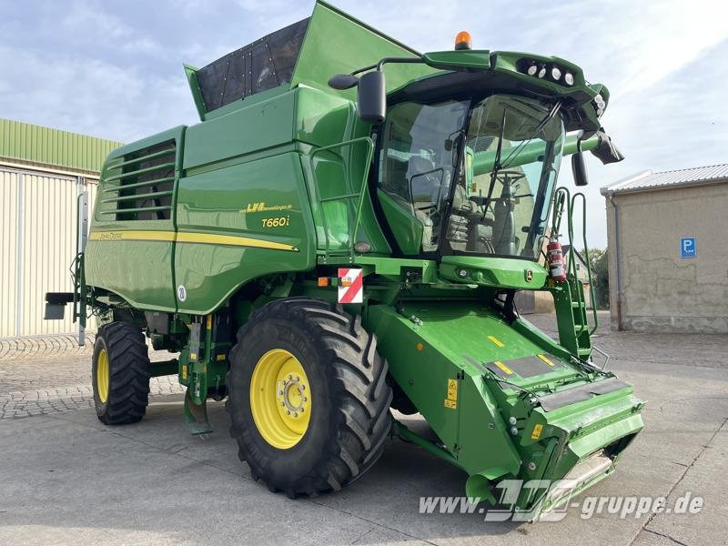 John Deere T660i - Kombajn za žetvu: slika John Deere T660i - Kombajn za žetvu John Deere T660i - Kombajn za žetvu: slika John Deere T660i - Kombajn za žetvu