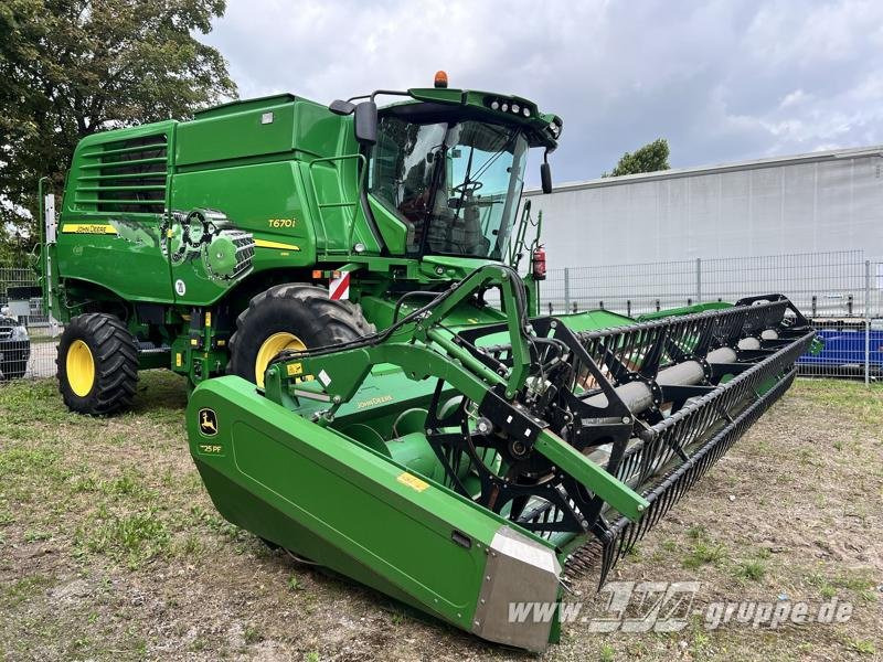 John Deere T670 i - Kombajn za žetvu: slika John Deere T670 i - Kombajn za žetvu John Deere T670 i - Kombajn za žetvu: slika John Deere T670 i - Kombajn za žetvu