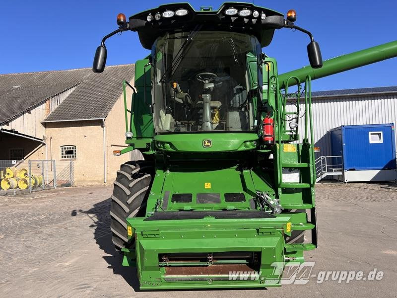 John Deere W550 - Kombajn za žetvu: slika John Deere W550 - Kombajn za žetvu John Deere W550 - Kombajn za žetvu: slika John Deere W550 - Kombajn za žetvu