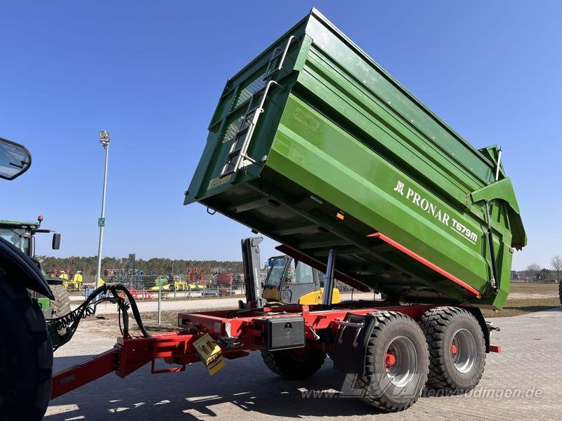 PRONAR T679M - Nagibna prikolica za poljoprivredna gospodarstva/ Istovarivač: slika PRONAR T679M - Nagibna prikolica za poljoprivredna gospodarstva/ Istovarivač PRONAR T679M - Nagibna prikolica za poljoprivredna gospodarstva/ Istovarivač: slika PRONAR T679M - Nagibna prikolica za poljoprivredna gospodarstva/ Istovarivač