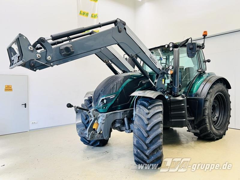 Valtra T174 - Traktor: slika Valtra T174 - Traktor Valtra T174 - Traktor: slika Valtra T174 - Traktor