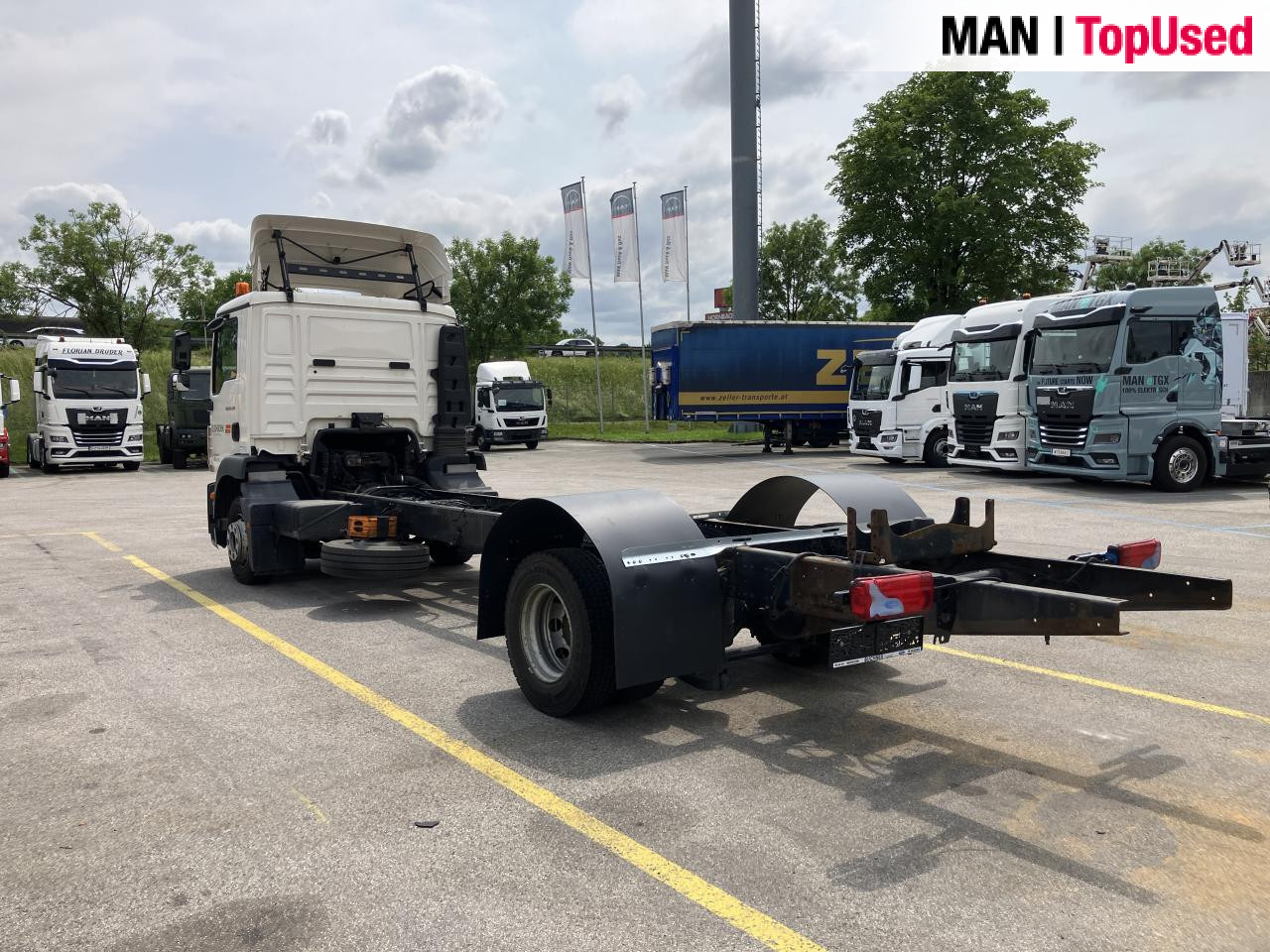 MAN TGM 12.290 4X2 LL - Kamion-šasija: slika MAN TGM 12.290 4X2 LL - Kamion-šasija MAN TGM 12.290 4X2 LL - Kamion-šasija: slika MAN TGM 12.290 4X2 LL - Kamion-šasija