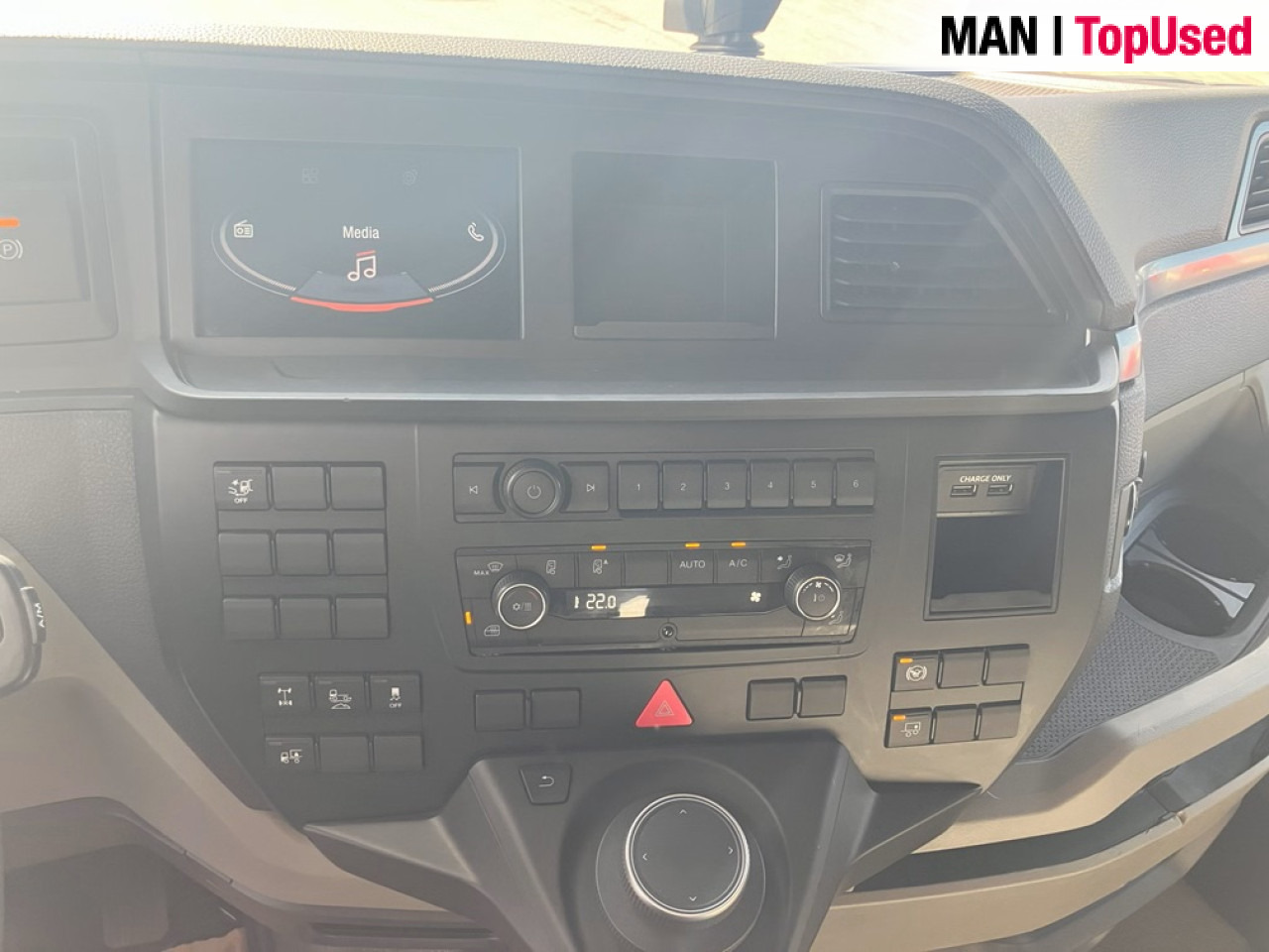 MAN TGX 18.470 4x2 BL SA - Tegljač: slika MAN TGX 18.470 4x2 BL SA - Tegljač MAN TGX 18.470 4x2 BL SA - Tegljač: slika MAN TGX 18.470 4x2 BL SA - Tegljač