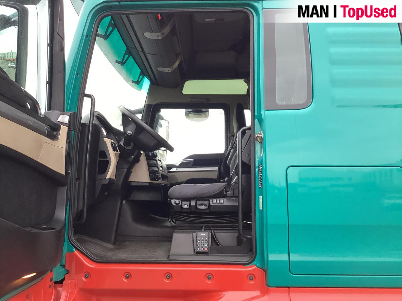 MAN TGX 18.510 4X2 LLS-U - Tegljač: slika MAN TGX 18.510 4X2 LLS-U - Tegljač MAN TGX 18.510 4X2 LLS-U - Tegljač: slika MAN TGX 18.510 4X2 LLS-U - Tegljač