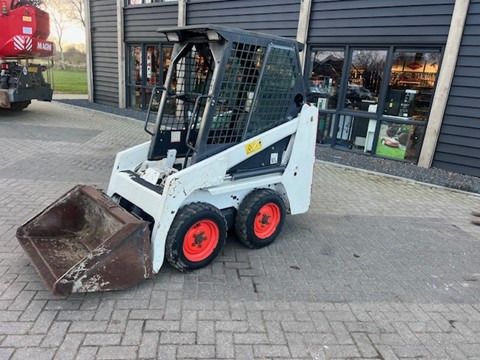 BOBCAT S70 skidsteer loader - Zglobni utovarivač: slika BOBCAT S70 skidsteer loader - Zglobni utovarivač BOBCAT S70 skidsteer loader - Zglobni utovarivač: slika BOBCAT S70 skidsteer loader - Zglobni utovarivač