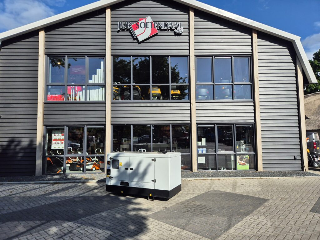 BRINKMAN & NIEMEIJER diesel generator - Generatorski set: slika BRINKMAN & NIEMEIJER diesel generator - Generatorski set BRINKMAN & NIEMEIJER diesel generator - Generatorski set: slika BRINKMAN & NIEMEIJER diesel generator - Generatorski set