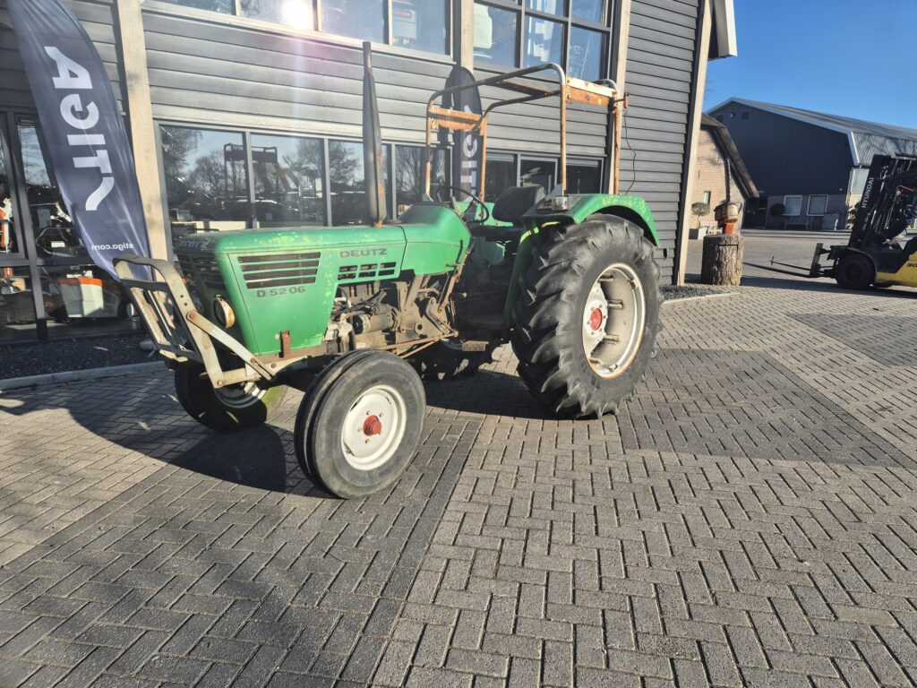 DEUTZ D5206 - Traktor: slika DEUTZ D5206 - Traktor DEUTZ D5206 - Traktor: slika DEUTZ D5206 - Traktor