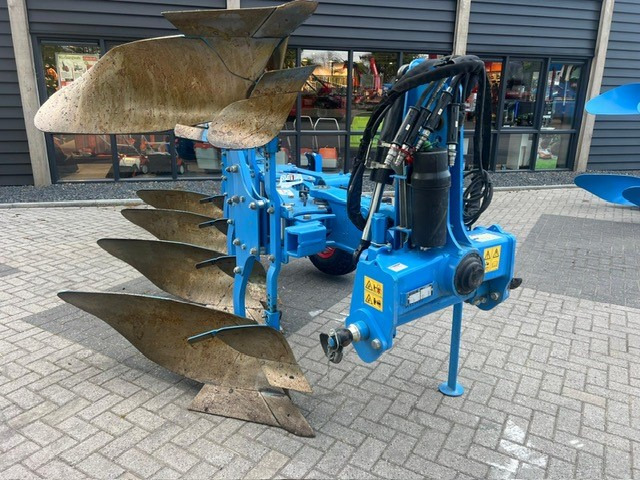 LEMKEN 4-scissor vario plough - Oprema za obradu tla: slika LEMKEN 4-scissor vario plough - Oprema za obradu tla LEMKEN 4-scissor vario plough - Oprema za obradu tla: slika LEMKEN 4-scissor vario plough - Oprema za obradu tla