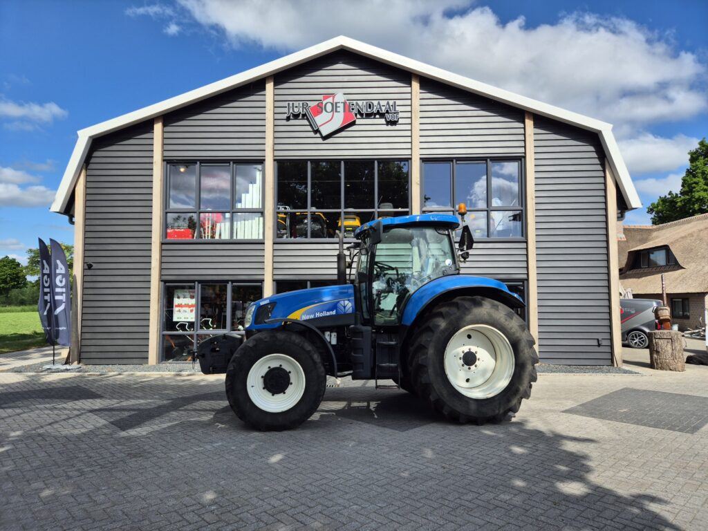 NEW HOLLAND T6080 - Traktor: slika NEW HOLLAND T6080 - Traktor NEW HOLLAND T6080 - Traktor: slika NEW HOLLAND T6080 - Traktor