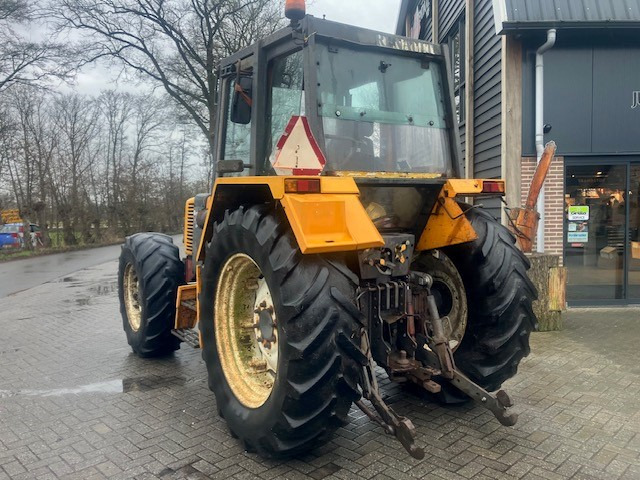 RENAULT 145.14 - Traktor: slika RENAULT 145.14 - Traktor RENAULT 145.14 - Traktor: slika RENAULT 145.14 - Traktor