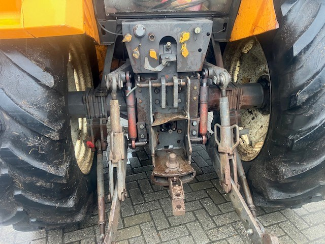 Traktor RENAULT 145.14: slika Traktor RENAULT 145.14