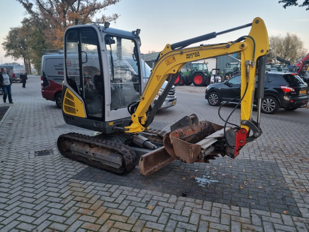 WACKER NEUSON ET24 minidigger - Mini bager: slika WACKER NEUSON ET24 minidigger - Mini bager WACKER NEUSON ET24 minidigger - Mini bager: slika WACKER NEUSON ET24 minidigger - Mini bager