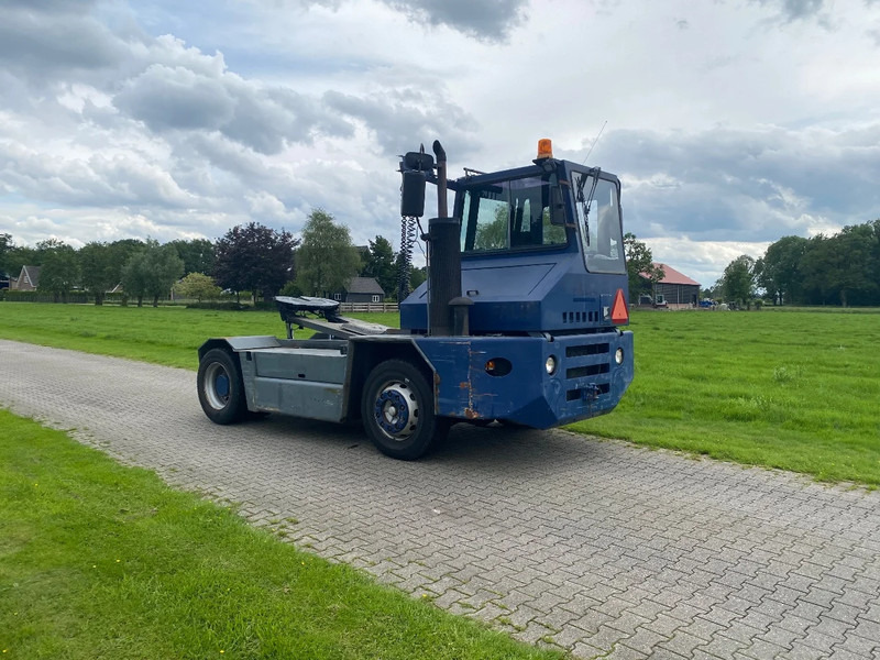 Sisu E TRX 182 | HYDROLIC | CENTRAL LUBRIGATION | NO RUST !!! - Terminalni traktor: slika Sisu E TRX 182 | HYDROLIC | CENTRAL LUBRIGATION | NO RUST !!! - Terminalni traktor Sisu E TRX 182 | HYDROLIC | CENTRAL LUBRIGATION | NO RUST !!! - Terminalni traktor: slika Sisu E TRX 182 | HYDROLIC | CENTRAL LUBRIGATION | NO RUST !!! - Terminalni traktor