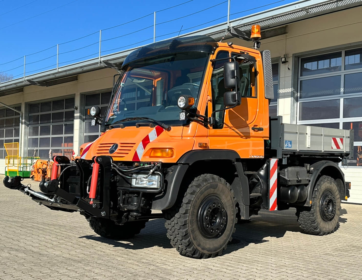 Unimog 400 - U400 405 02734 mit Heckkraftheber Mer - Kiper: slika Unimog 400 - U400 405 02734 mit Heckkraftheber Mer - Kiper Unimog 400 - U400 405 02734 mit Heckkraftheber Mer - Kiper: slika Unimog 400 - U400 405 02734 mit Heckkraftheber Mer - Kiper
