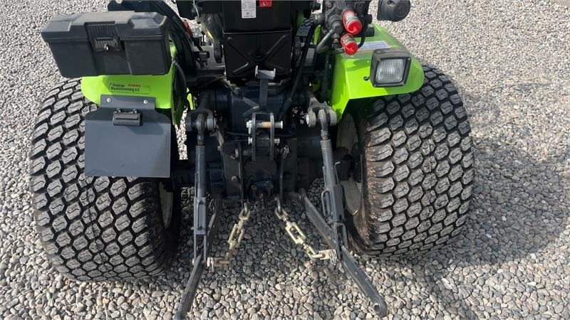 Avenger 26 Med frontvægt og MOMSFRI - Općinski traktor: slika Avenger 26 Med frontvægt og MOMSFRI - Općinski traktor Avenger 26 Med frontvægt og MOMSFRI - Općinski traktor: slika Avenger 26 Med frontvægt og MOMSFRI - Općinski traktor