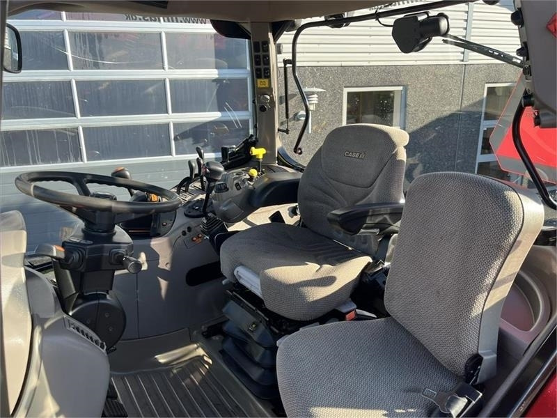 Case IH Maxxum 130 EP Med frontlæsser - Traktor: slika Case IH Maxxum 130 EP Med frontlæsser - Traktor Case IH Maxxum 130 EP Med frontlæsser - Traktor: slika Case IH Maxxum 130 EP Med frontlæsser - Traktor