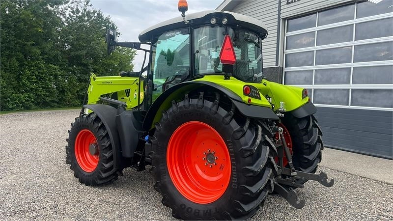 Claas Arion 440 CIS med frontlæsser - Traktor: slika Claas Arion 440 CIS med frontlæsser - Traktor Claas Arion 440 CIS med frontlæsser - Traktor: slika Claas Arion 440 CIS med frontlæsser - Traktor
