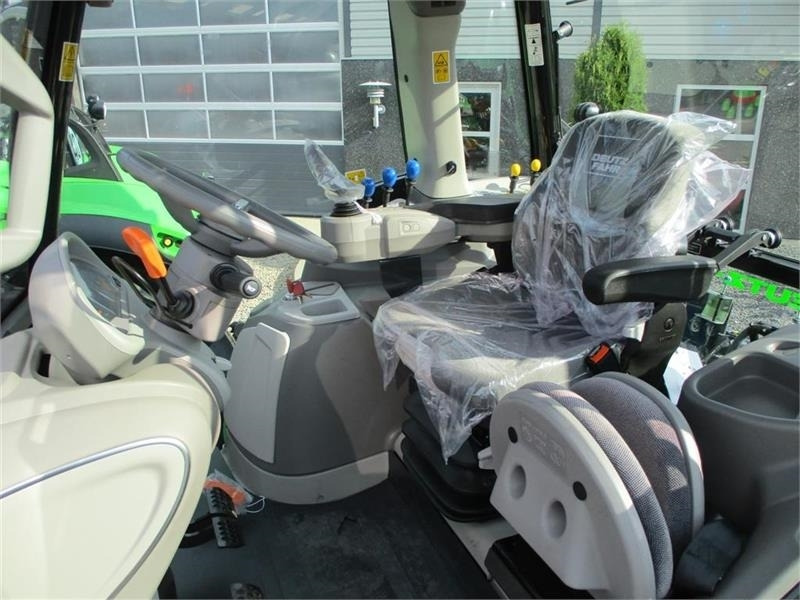 Deutz-fahr Agrotron 6205G New and Unused tractor - Traktor: slika Deutz-fahr Agrotron 6205G New and Unused tractor - Traktor Deutz-fahr Agrotron 6205G New and Unused tractor - Traktor: slika Deutz-fahr Agrotron 6205G New and Unused tractor - Traktor