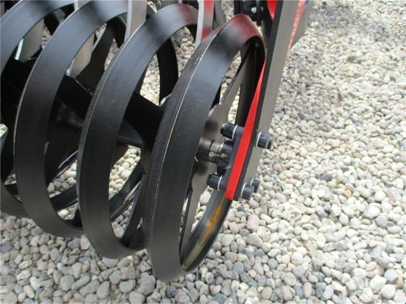 Dexwal Mamut 4 m med v-rings pakker og 560 mm tallerkner - Tanjurača: slika Dexwal Mamut 4 m med v-rings pakker og 560 mm tallerkner - Tanjurača Dexwal Mamut 4 m med v-rings pakker og 560 mm tallerkner - Tanjurača: slika Dexwal Mamut 4 m med v-rings pakker og 560 mm tallerkner - Tanjurača