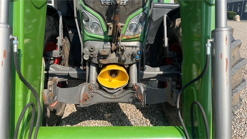 Fendt 720 Vario Med frontlæsser, frontlift og frontPTO - Traktor: slika Fendt 720 Vario Med frontlæsser, frontlift og frontPTO - Traktor Fendt 720 Vario Med frontlæsser, frontlift og frontPTO - Traktor: slika Fendt 720 Vario Med frontlæsser, frontlift og frontPTO - Traktor