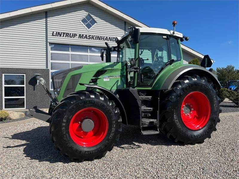 Fendt 826 Vario Pæn godt udstyret traktor. - Traktor: slika Fendt 826 Vario Pæn godt udstyret traktor. - Traktor Fendt 826 Vario Pæn godt udstyret traktor. - Traktor: slika Fendt 826 Vario Pæn godt udstyret traktor. - Traktor