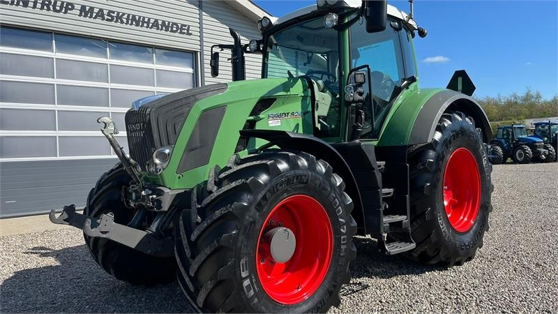 Fendt 826 Vario Pæn godt udstyret traktor. - Traktor: slika Fendt 826 Vario Pæn godt udstyret traktor. - Traktor Fendt 826 Vario Pæn godt udstyret traktor. - Traktor: slika Fendt 826 Vario Pæn godt udstyret traktor. - Traktor