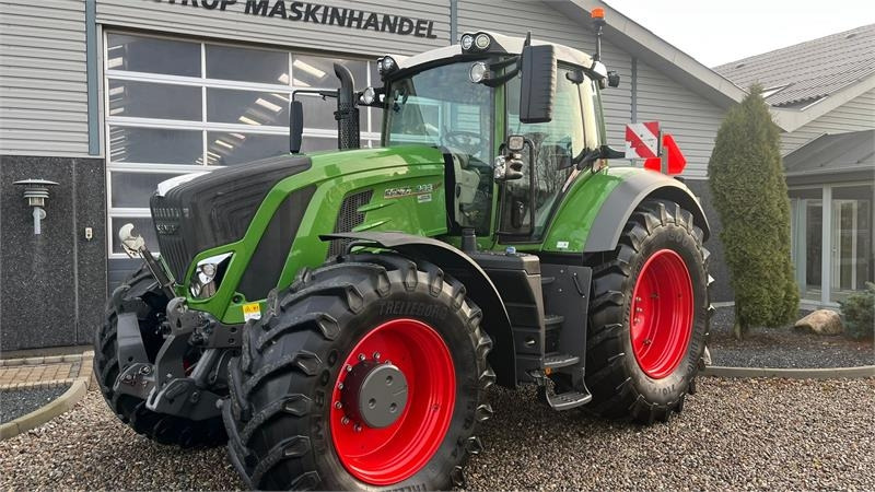 Fendt 933 Vario Profi Plus S4 med frontlift - Traktor: slika Fendt 933 Vario Profi Plus S4 med frontlift - Traktor Fendt 933 Vario Profi Plus S4 med frontlift - Traktor: slika Fendt 933 Vario Profi Plus S4 med frontlift - Traktor