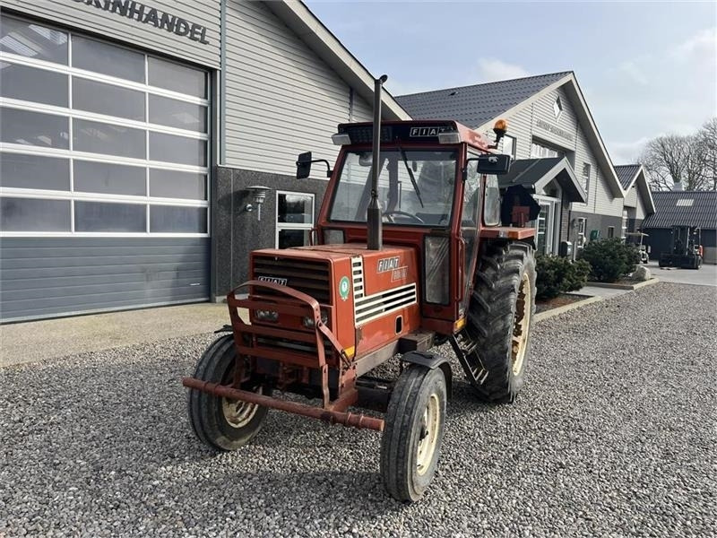 Fiat 680 Med sjælden få timer. - Traktor: slika Fiat 680 Med sjælden få timer. - Traktor Fiat 680 Med sjælden få timer. - Traktor: slika Fiat 680 Med sjælden få timer. - Traktor