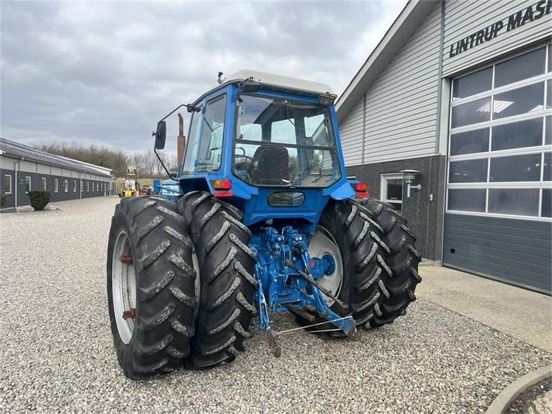 Ford 8210 En rigtig velholdt klassiker med tvillinghjul - Traktor: slika Ford 8210 En rigtig velholdt klassiker med tvillinghjul - Traktor Ford 8210 En rigtig velholdt klassiker med tvillinghjul - Traktor: slika Ford 8210 En rigtig velholdt klassiker med tvillinghjul - Traktor