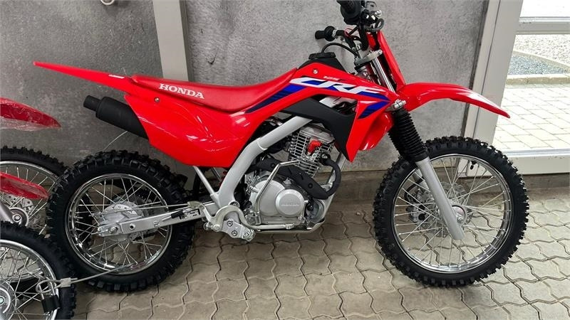 Honda CRF 125 F DEMO. Rigtig crosser med gear og kobling - ATV/ Quad vozilo: slika Honda CRF 125 F DEMO. Rigtig crosser med gear og kobling - ATV/ Quad vozilo Honda CRF 125 F DEMO. Rigtig crosser med gear og kobling - ATV/ Quad vozilo: slika Honda CRF 125 F DEMO. Rigtig crosser med gear og kobling - ATV/ Quad vozilo