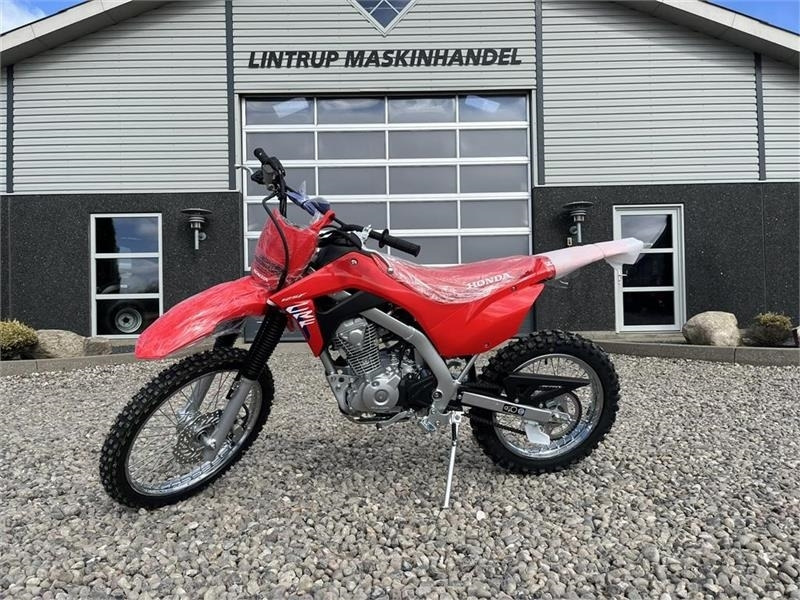 Honda CRF 125 FB Den helt nye model - ATV/ Quad vozilo: slika Honda CRF 125 FB Den helt nye model - ATV/ Quad vozilo Honda CRF 125 FB Den helt nye model - ATV/ Quad vozilo: slika Honda CRF 125 FB Den helt nye model - ATV/ Quad vozilo