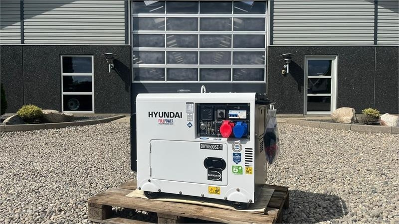 Hyundai DHY8500SE-T 7,0kW diesel - Generatorski set: slika Hyundai DHY8500SE-T 7,0kW diesel - Generatorski set Hyundai DHY8500SE-T 7,0kW diesel - Generatorski set: slika Hyundai DHY8500SE-T 7,0kW diesel - Generatorski set