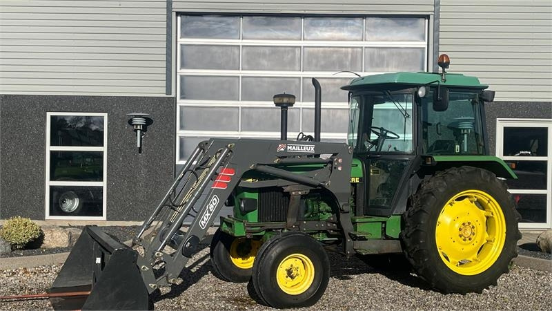John Deere 2850 Med frontlæsser - Traktor: slika John Deere 2850 Med frontlæsser - Traktor John Deere 2850 Med frontlæsser - Traktor: slika John Deere 2850 Med frontlæsser - Traktor