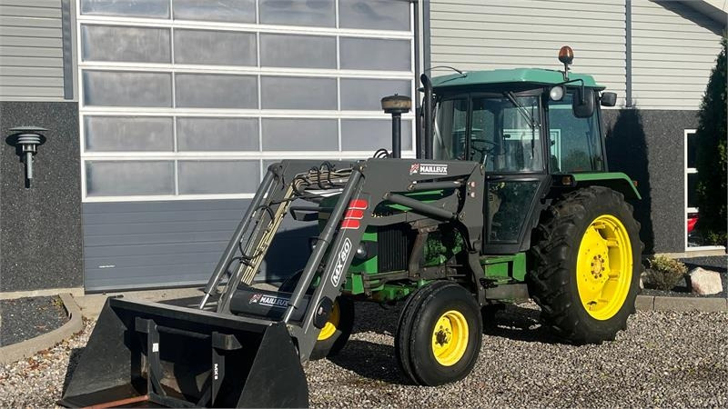 John Deere 2850 Med frontlæsser - Traktor: slika John Deere 2850 Med frontlæsser - Traktor John Deere 2850 Med frontlæsser - Traktor: slika John Deere 2850 Med frontlæsser - Traktor