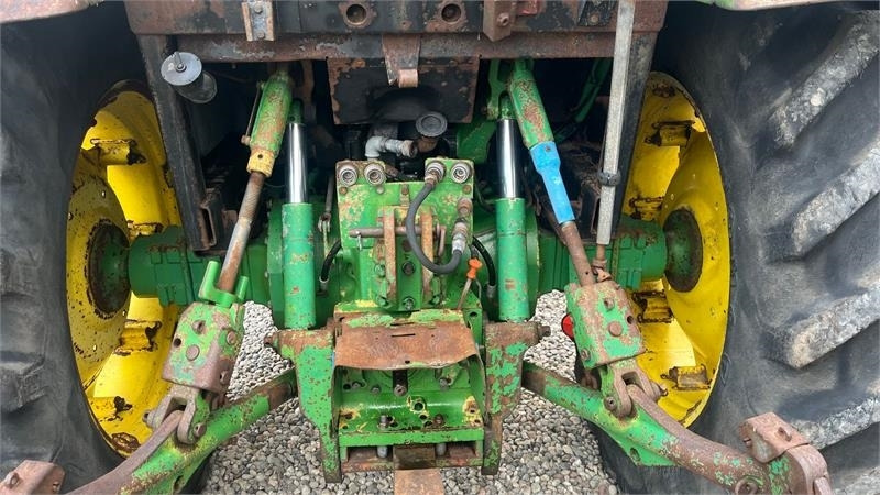 John Deere 3650 Med frontlift  - Traktor: slika John Deere 3650 Med frontlift  - Traktor John Deere 3650 Med frontlift  - Traktor: slika John Deere 3650 Med frontlift  - Traktor