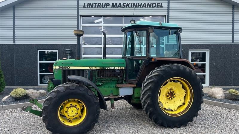 John Deere 3650 Med frontlift  - Traktor: slika John Deere 3650 Med frontlift  - Traktor John Deere 3650 Med frontlift  - Traktor: slika John Deere 3650 Med frontlift  - Traktor