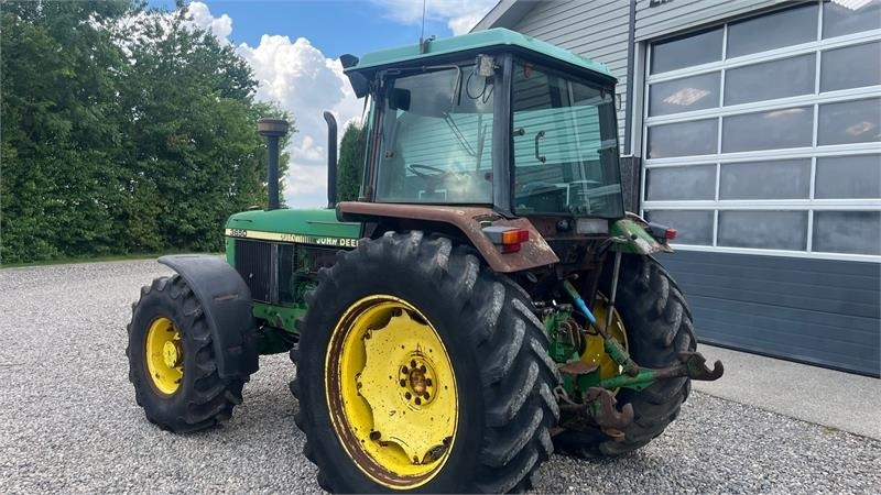 John Deere 3650 Med frontlift  - Traktor: slika John Deere 3650 Med frontlift  - Traktor John Deere 3650 Med frontlift  - Traktor: slika John Deere 3650 Med frontlift  - Traktor