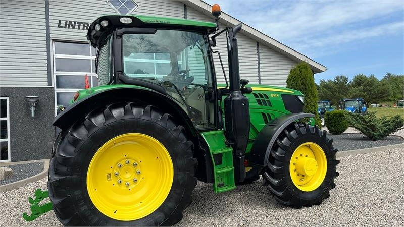 Traktor John Deere 6135R Krybegear, frontlift, TLS Affjedret foraksel: slika Traktor John Deere 6135R Krybegear, frontlift, TLS Affjedret foraksel